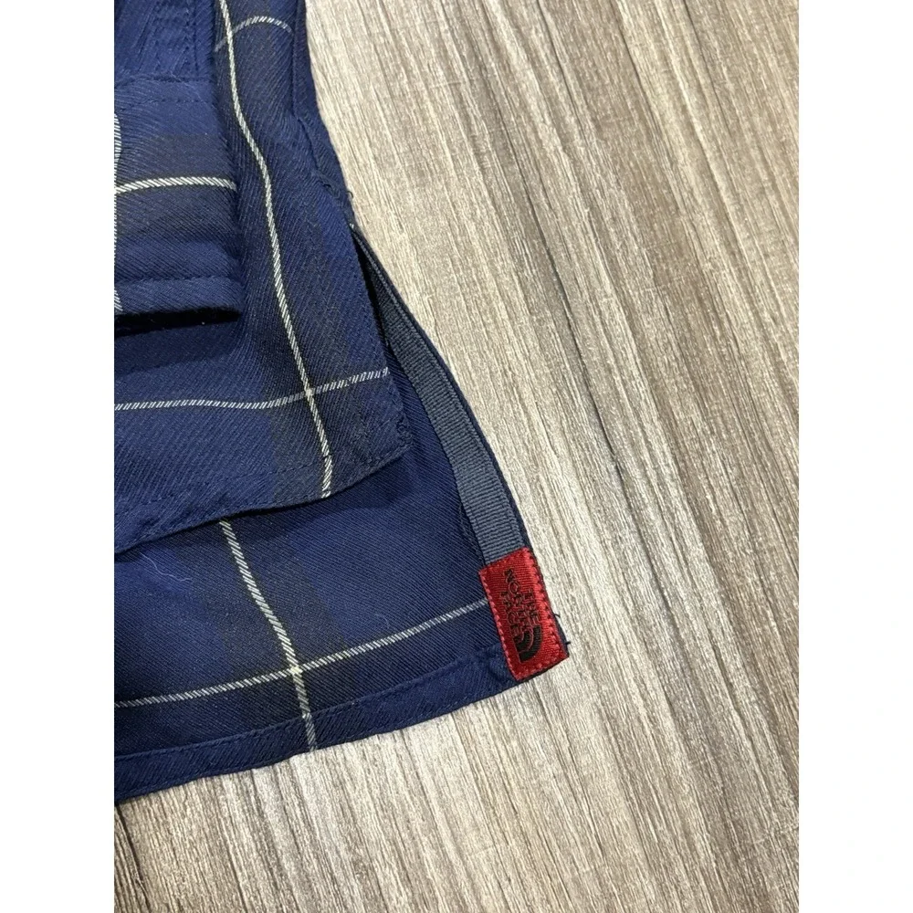 The North Face Shirt Mens Large Blue Plaid Long Sleeve Button Up‎ Zip Pocket